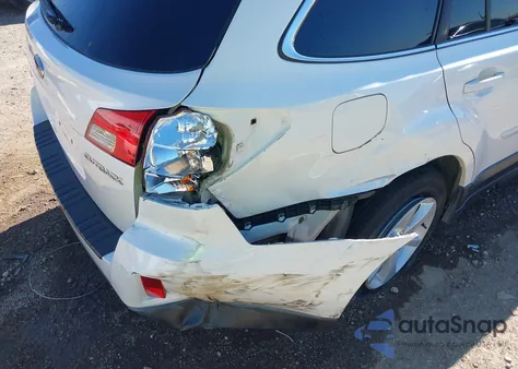 2013 Subaru Outback 2.5I Premium from USA, damaged, VIN 4S4BRCHC0D3230538